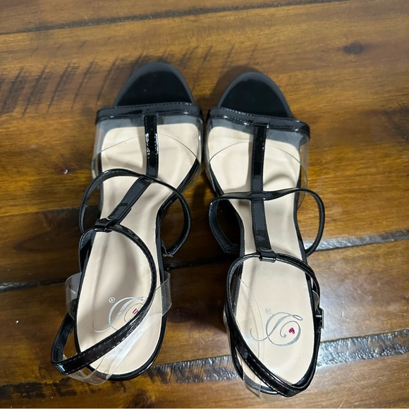 Heart in D Clear Block Sandal Heels - Picture 3 of 6
